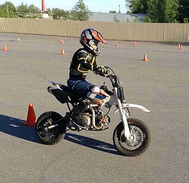 Мотошкола: курс обучения по управлению мотоциклом